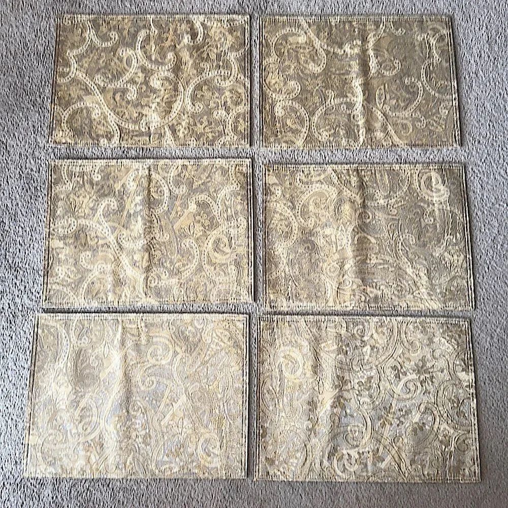 Padded Scroll Placemats! - Picture 2 of 9